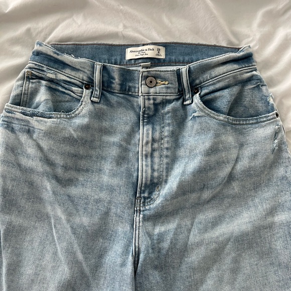 Abercrombie & Fitch Curve Love Flare Leg Jeans sz 8 Tall - Picture 4 of 7